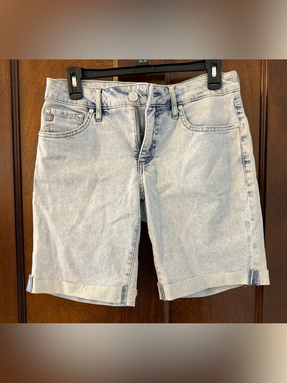 Seven7 Jean Shorts in Blue Size 4 Like New